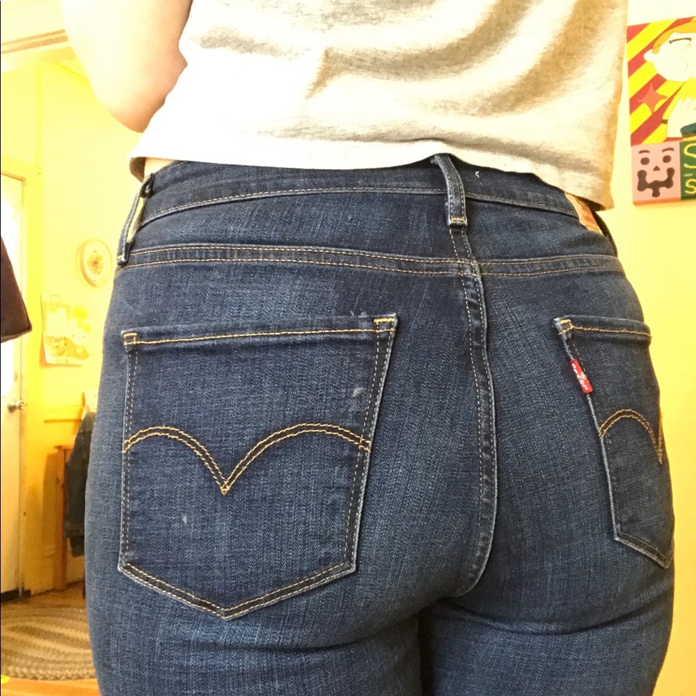 Levi’s 721 High Rise Skinny Dark Rinse | Size 31